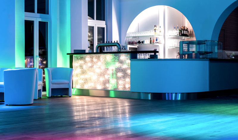 Tanzfläche mit Bar im Tanz- & Eventcenter Asfahl